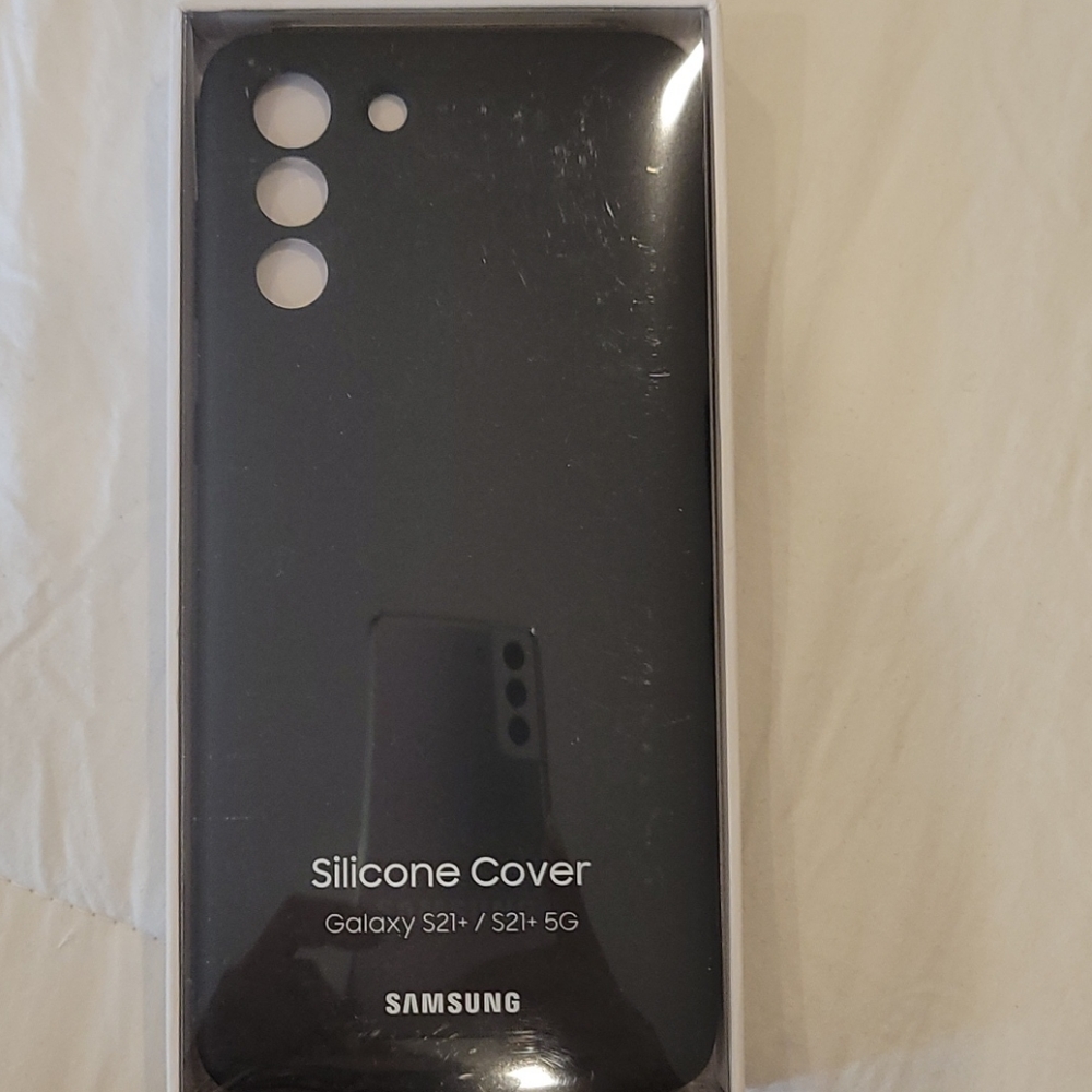 SAMSUNG  S21+ Silicone Cover